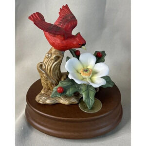 Springtime Serenades Cardinal Bird Heritage‎ House With Music Box Stand READ
